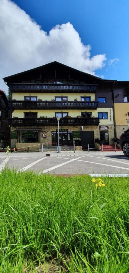 Hotel Casa Frent Predeal Exteriér fotografie